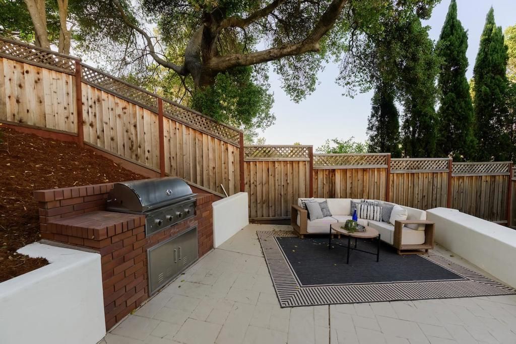 Image 91 of property listing at 26 Torrey Oaks Court, Scotts Valley, CA 95066