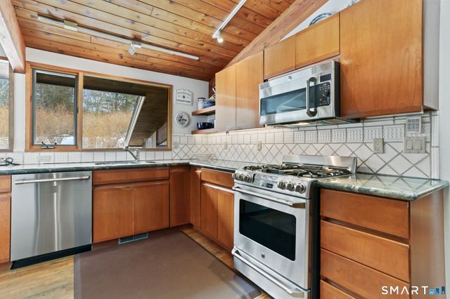 51 Deer Run Road, Wilton, CT 06897