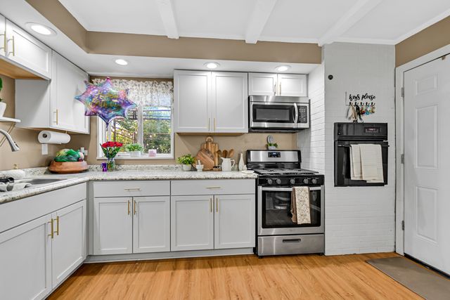120 Westwood Drive, Park Forest, IL 60466