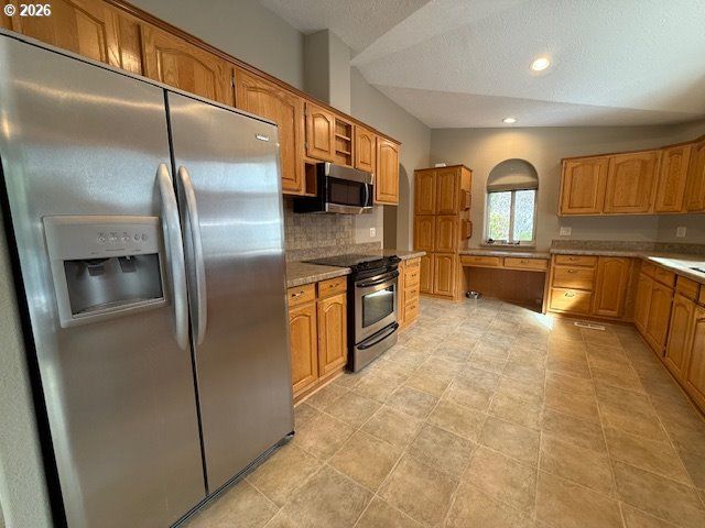 212 MUNSEL CREEK Loop, Florence, OR 97439