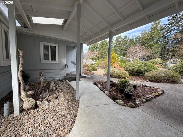 212 MUNSEL CREEK Loop, Florence, OR 97439