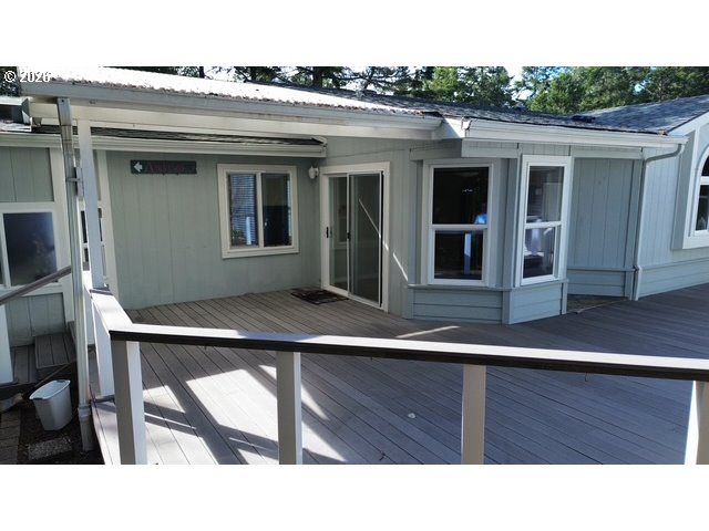 212 MUNSEL CREEK Loop, Florence, OR 97439