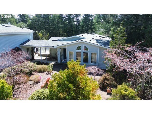 212 MUNSEL CREEK Loop, Florence, OR 97439