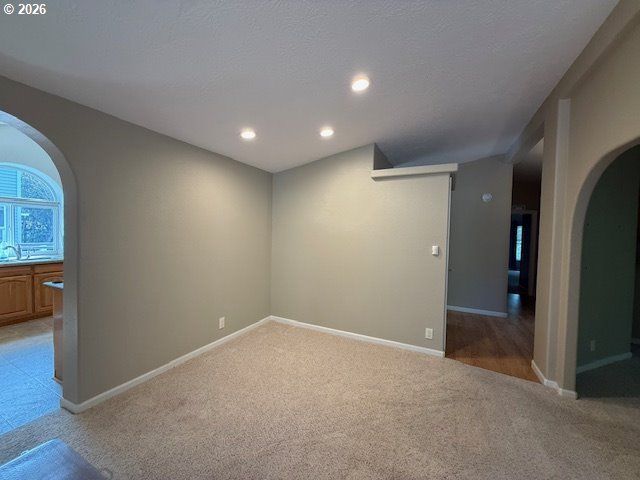 212 MUNSEL CREEK Loop, Florence, OR 97439