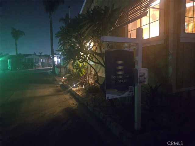 10001 W Frontage 64, South Gate, CA 90280