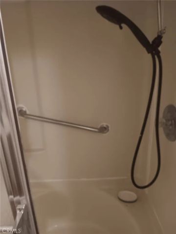 10001 W Frontage 64, South Gate, CA 90280