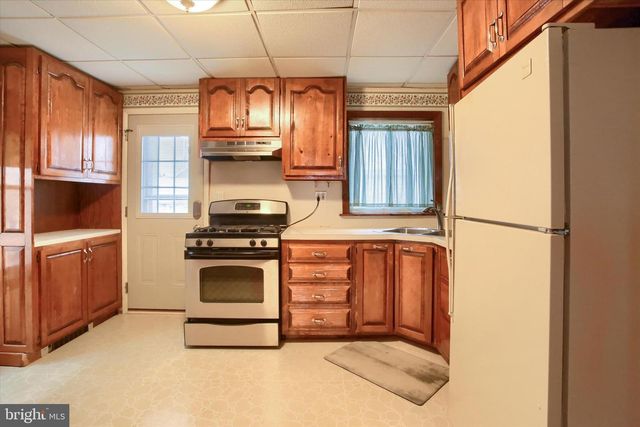 504 N HIGHLAND AVE, York, PA 17404