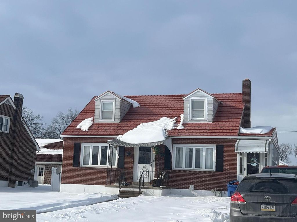 Image 1 of property listing at 509 COLUMBIA AVE, Temple, PA 19560