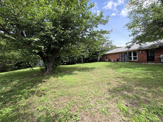 6208 Shadydell Drive, Fort Worth, TX 76135