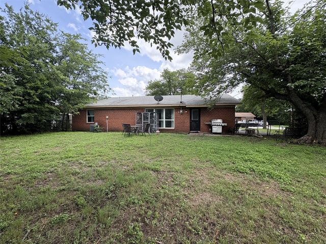 6208 Shadydell Drive, Fort Worth, TX 76135