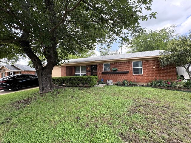6208 Shadydell Drive, Fort Worth, TX 76135