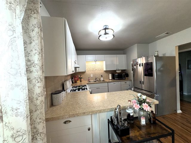 6208 Shadydell Drive, Fort Worth, TX 76135