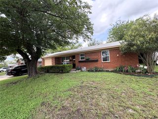 6208 Shadydell Drive, Fort Worth, TX 76135