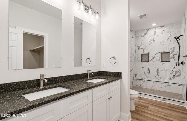 109 W Westbrook Street, Wallace, NC 28466