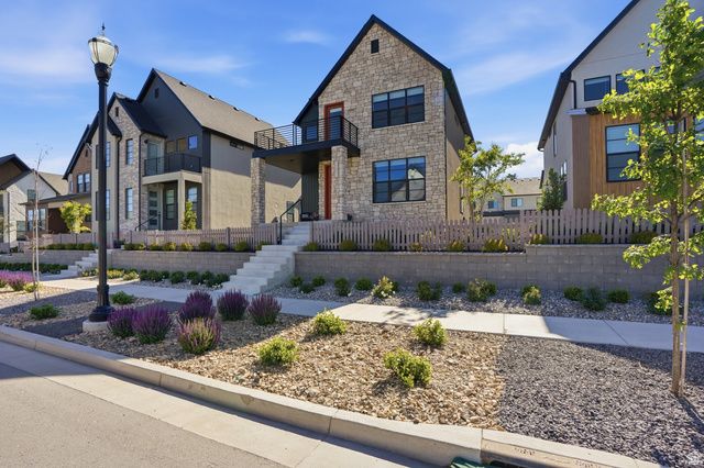 11531 S ENGELMANN DR, Draper, UT 84020