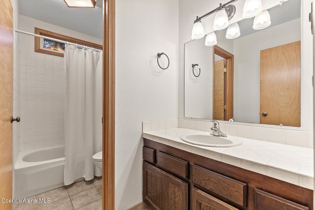1309 Metaline Lane, Sandpoint, ID 83864
