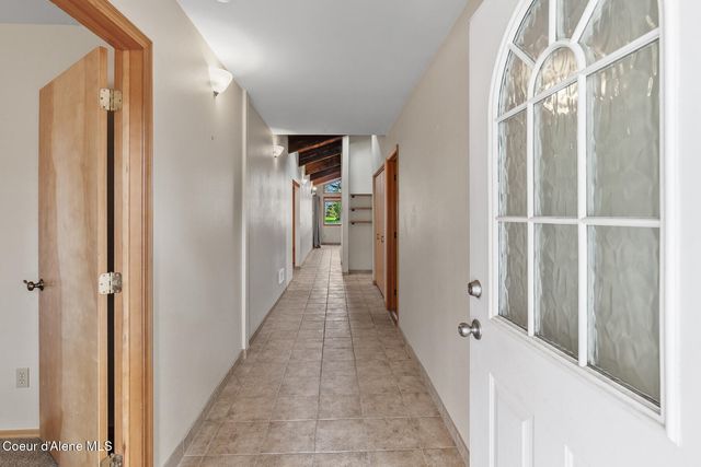 1309 Metaline Lane, Sandpoint, ID 83864