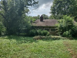 315 Lower Clifton Road, Versailles, KY 40383