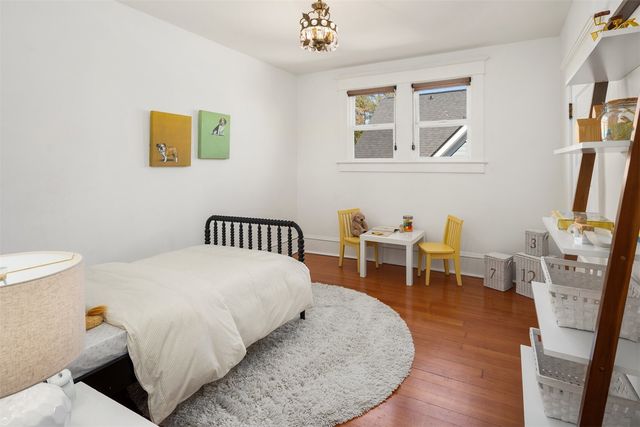1109 32nd Avenue, Seattle, WA 98122