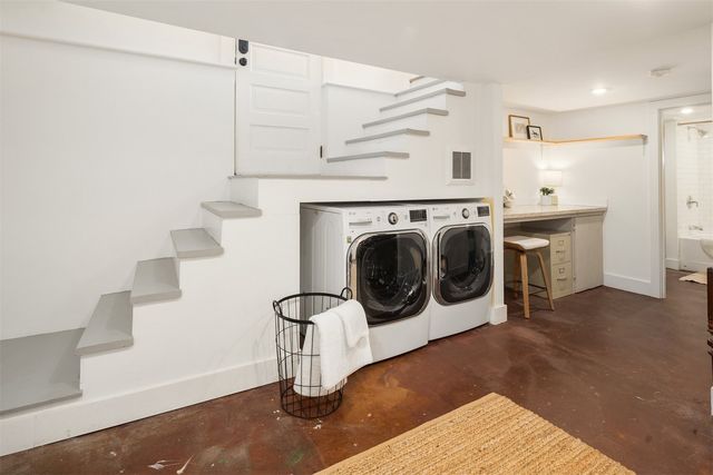 1109 32nd Avenue, Seattle, WA 98122