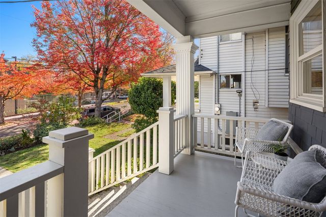 1109 32nd Avenue, Seattle, WA 98122