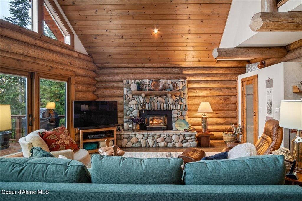 867 E Pine Ridge Dr, Harrison, ID 83833 photo 10