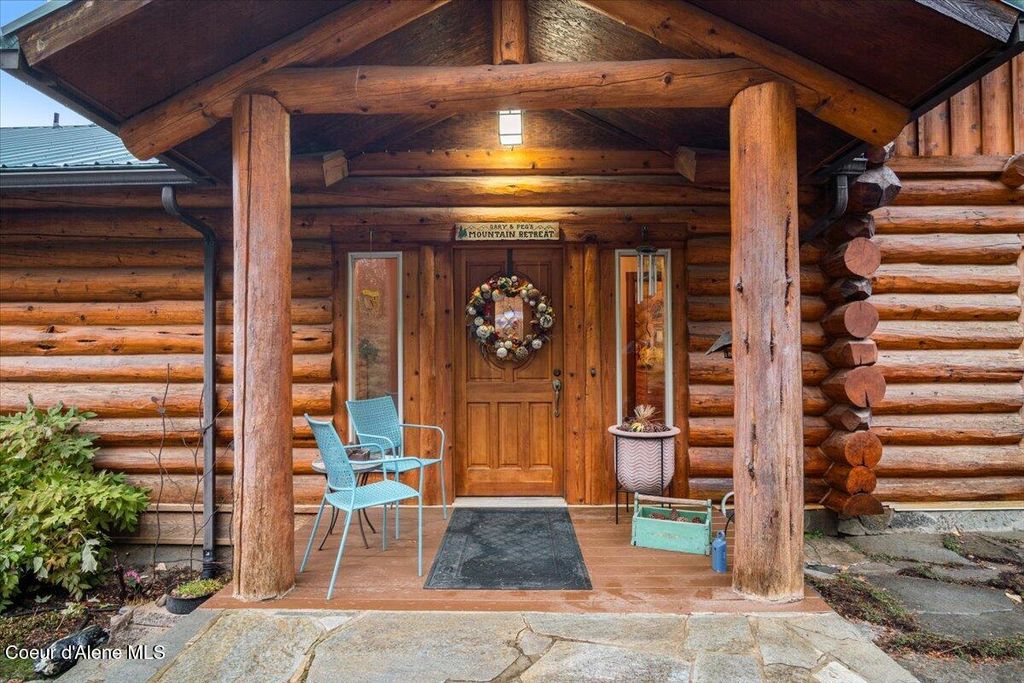 867 E Pine Ridge Dr, Harrison, ID 83833 photo 3