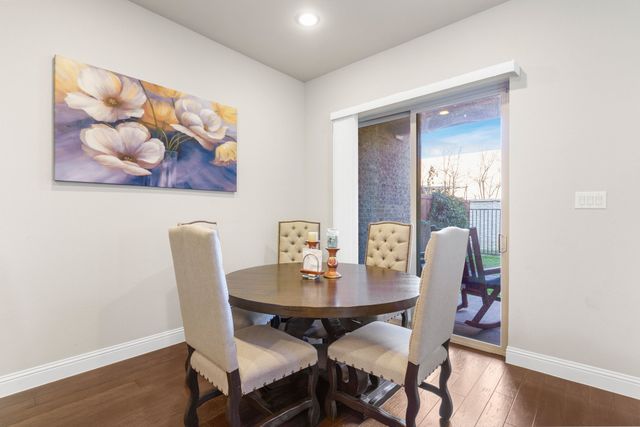 8137 Snapdragon Way, Dallas, TX 75252