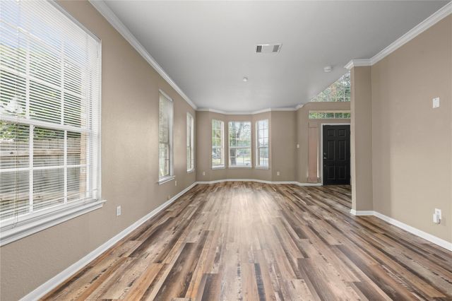 106 Reinhardt CT, Georgetown, TX 78626