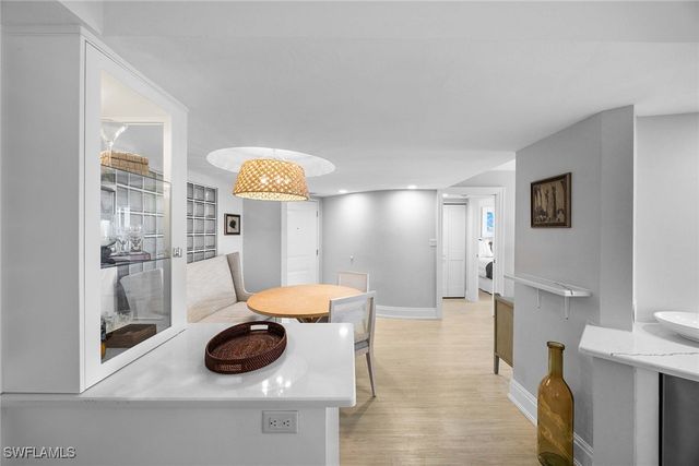 4751 Gulf Shore BLVD N 904, Naples, FL 34103