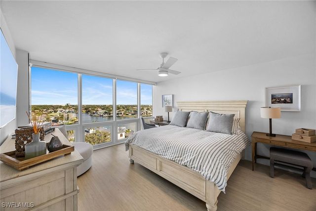 4751 Gulf Shore BLVD N 904, Naples, FL 34103