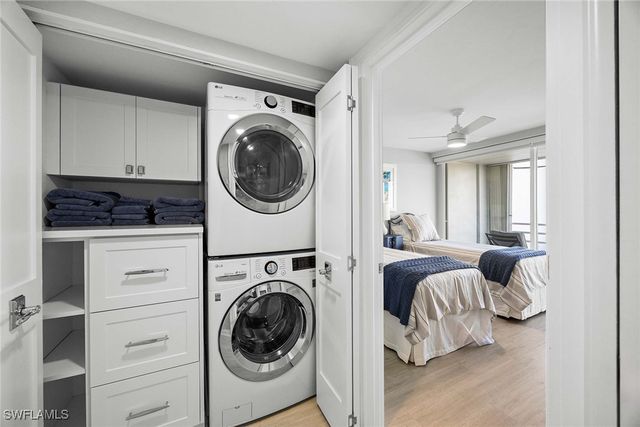 4751 Gulf Shore BLVD N 904, Naples, FL 34103