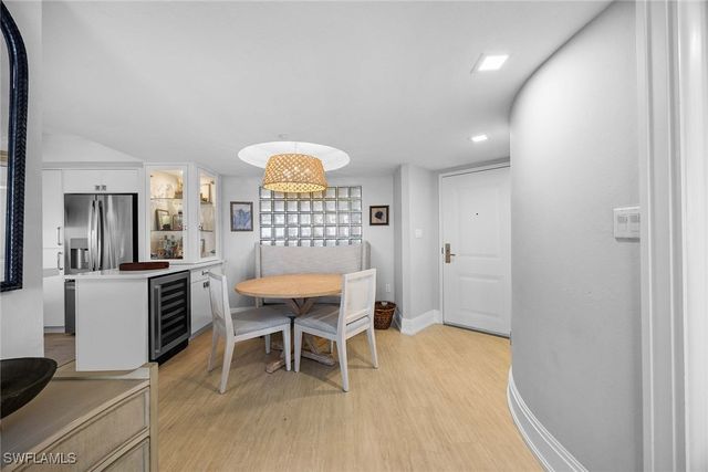 4751 Gulf Shore BLVD N 904, Naples, FL 34103