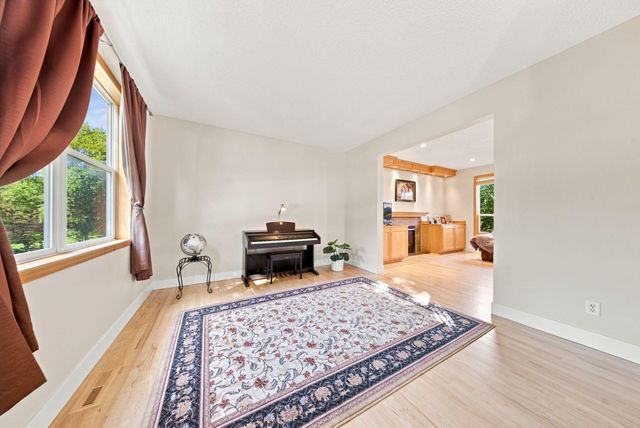 5294 Marquess Trail N, Lake Elmo, MN 55042