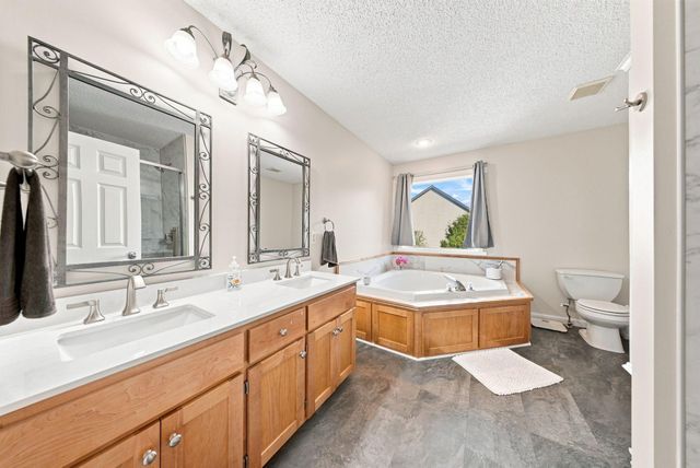 5294 Marquess Trail N, Lake Elmo, MN 55042