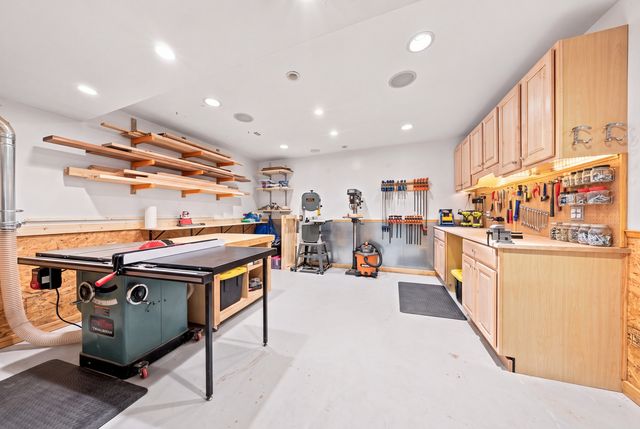 5294 Marquess Trail N, Lake Elmo, MN 55042