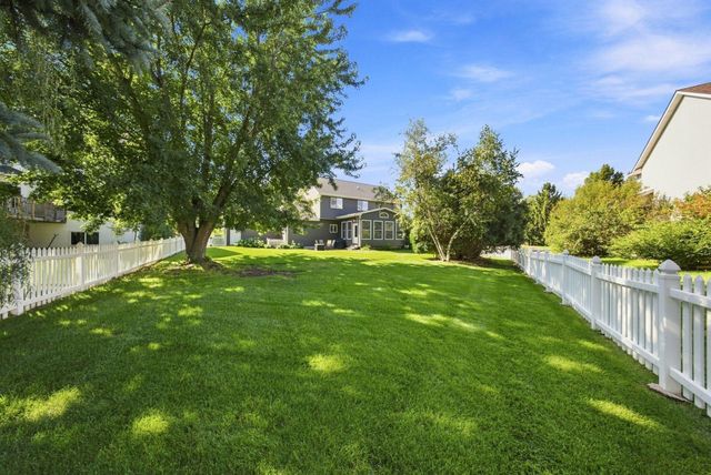 5294 Marquess Trail N, Lake Elmo, MN 55042