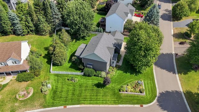 5294 Marquess Trail N, Lake Elmo, MN 55042