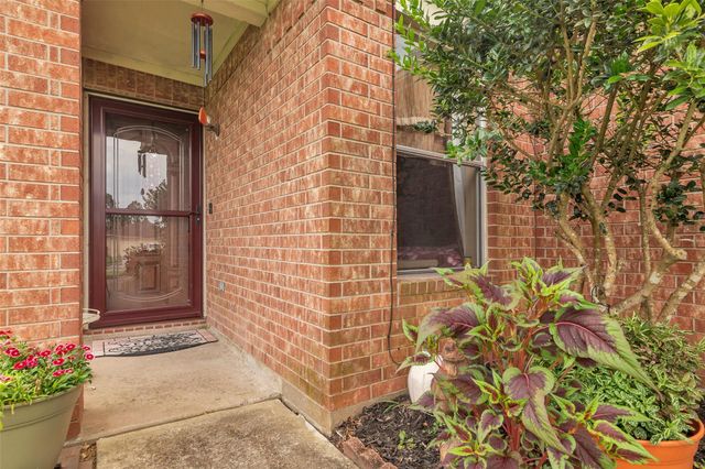 16511 Lazy Ridge Road, Houston, TX 77053