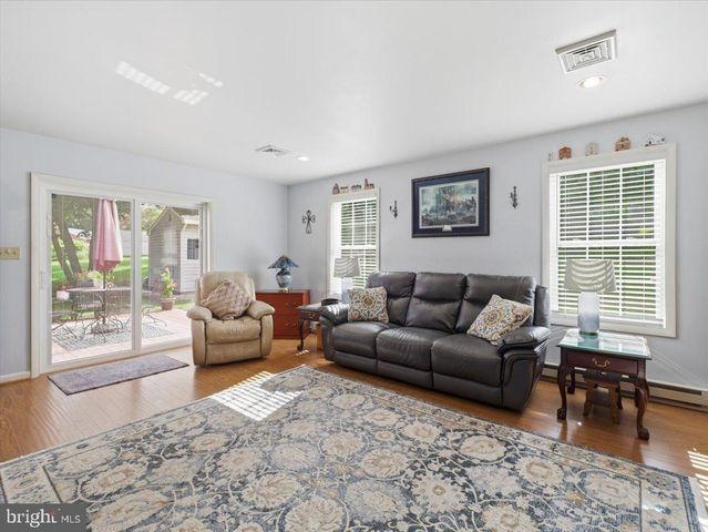 16715 BUFORD DR, Williamsport, MD 21795