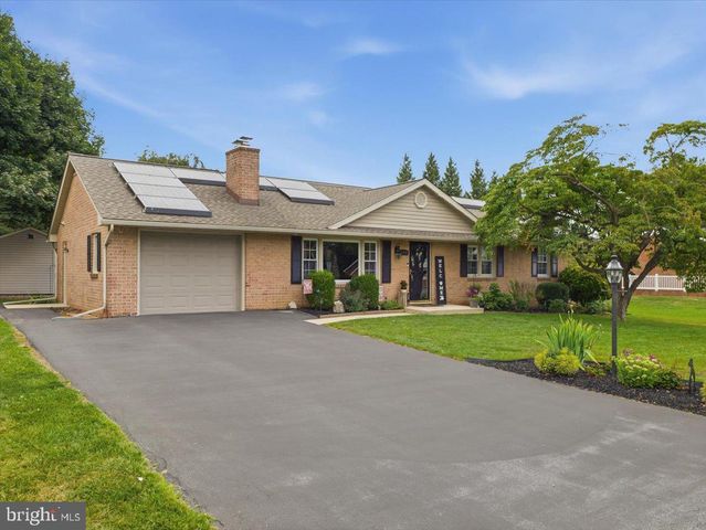 16715 BUFORD DR, Williamsport, MD 21795