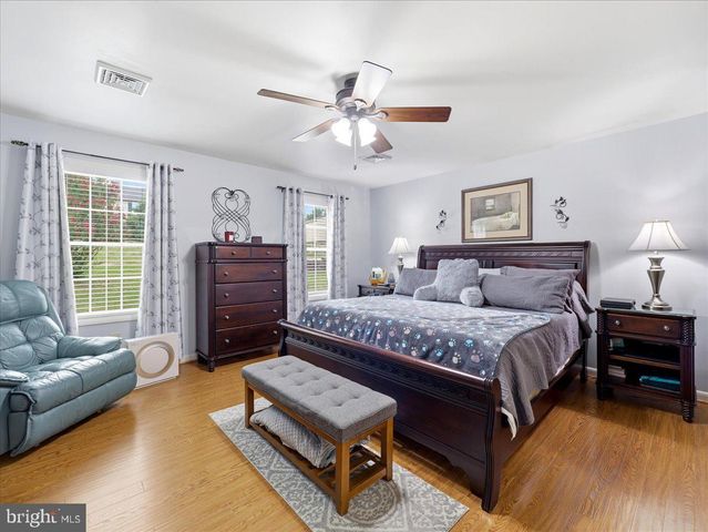 16715 BUFORD DR, Williamsport, MD 21795