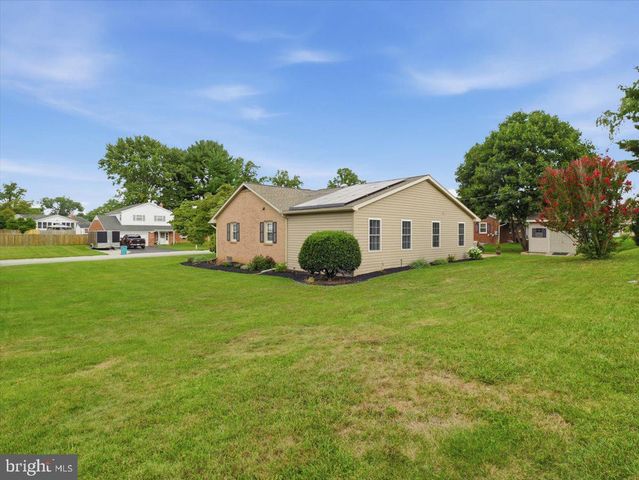 16715 BUFORD DR, Williamsport, MD 21795