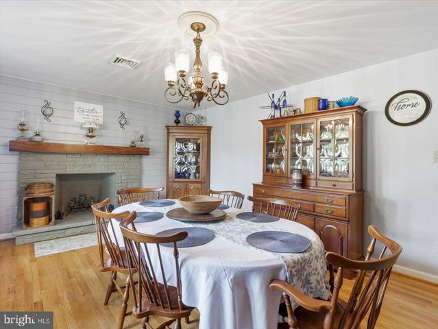 16715 BUFORD DR, Williamsport, MD 21795