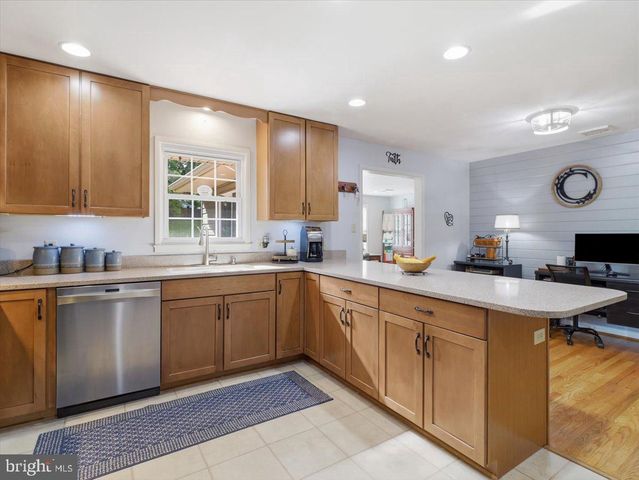 16715 BUFORD DR, Williamsport, MD 21795