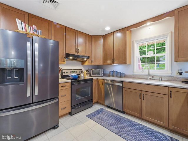 16715 BUFORD DR, Williamsport, MD 21795