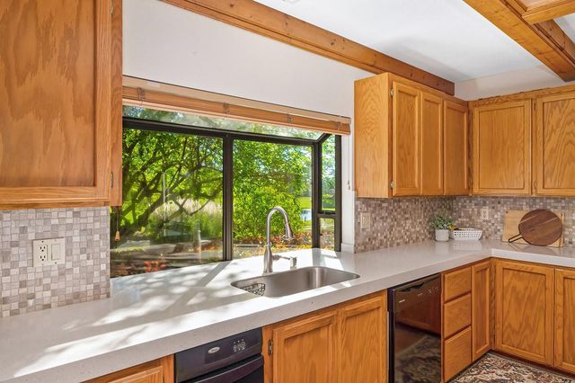 1770 McCourtney Rd, Lincoln, CA 95648