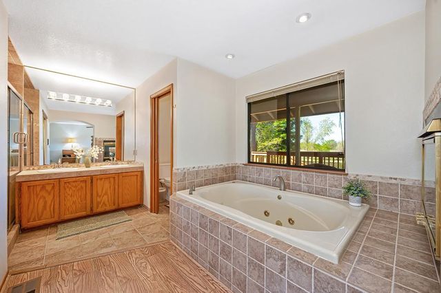 1770 McCourtney Rd, Lincoln, CA 95648