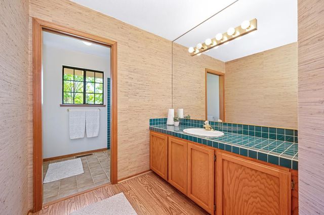 1770 McCourtney Rd, Lincoln, CA 95648