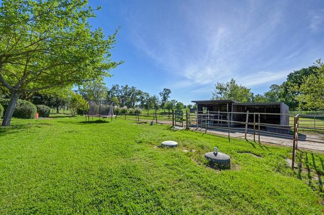 1770 McCourtney Rd, Lincoln, CA 95648